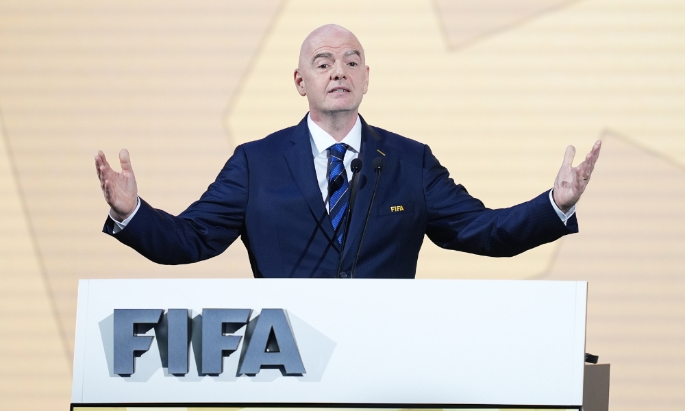 咪咕体育直播:队长主动降薪签约!周琦走完加盟最后一步!让CBA等了整整2年时间.